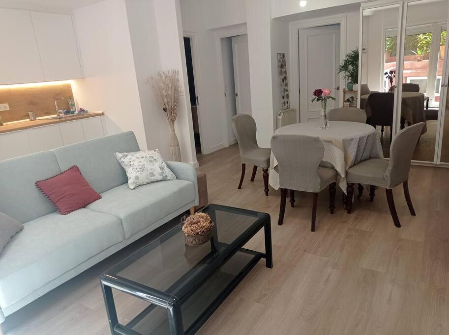 Апартаменти Piso Con Terraza Junto A La Playa Сан-Себастьян Екстер'єр фото